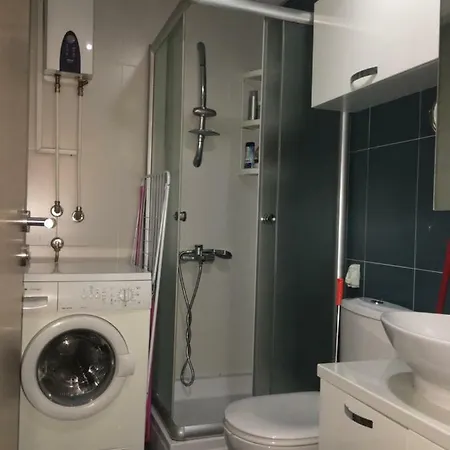 Small & Cozy Apartament