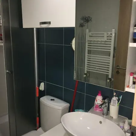 Small & Cozy Apartament